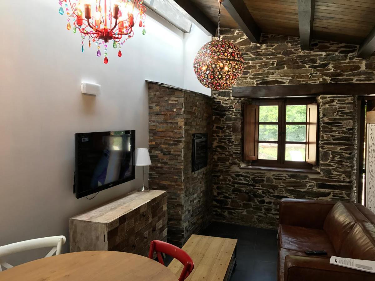 Casas Rurales Tareira En 塔拉蒙迪 外观 照片